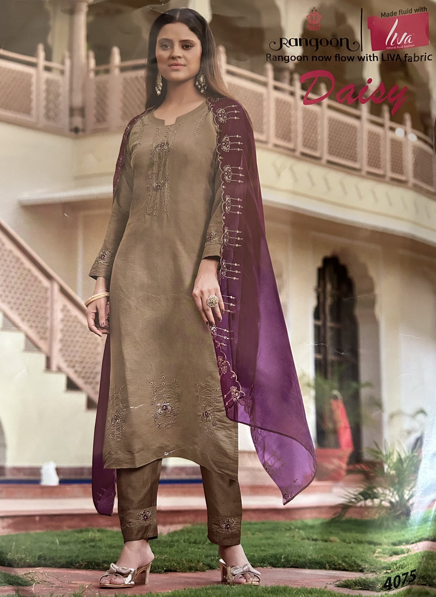 Daisy kurta set with organza dupatta