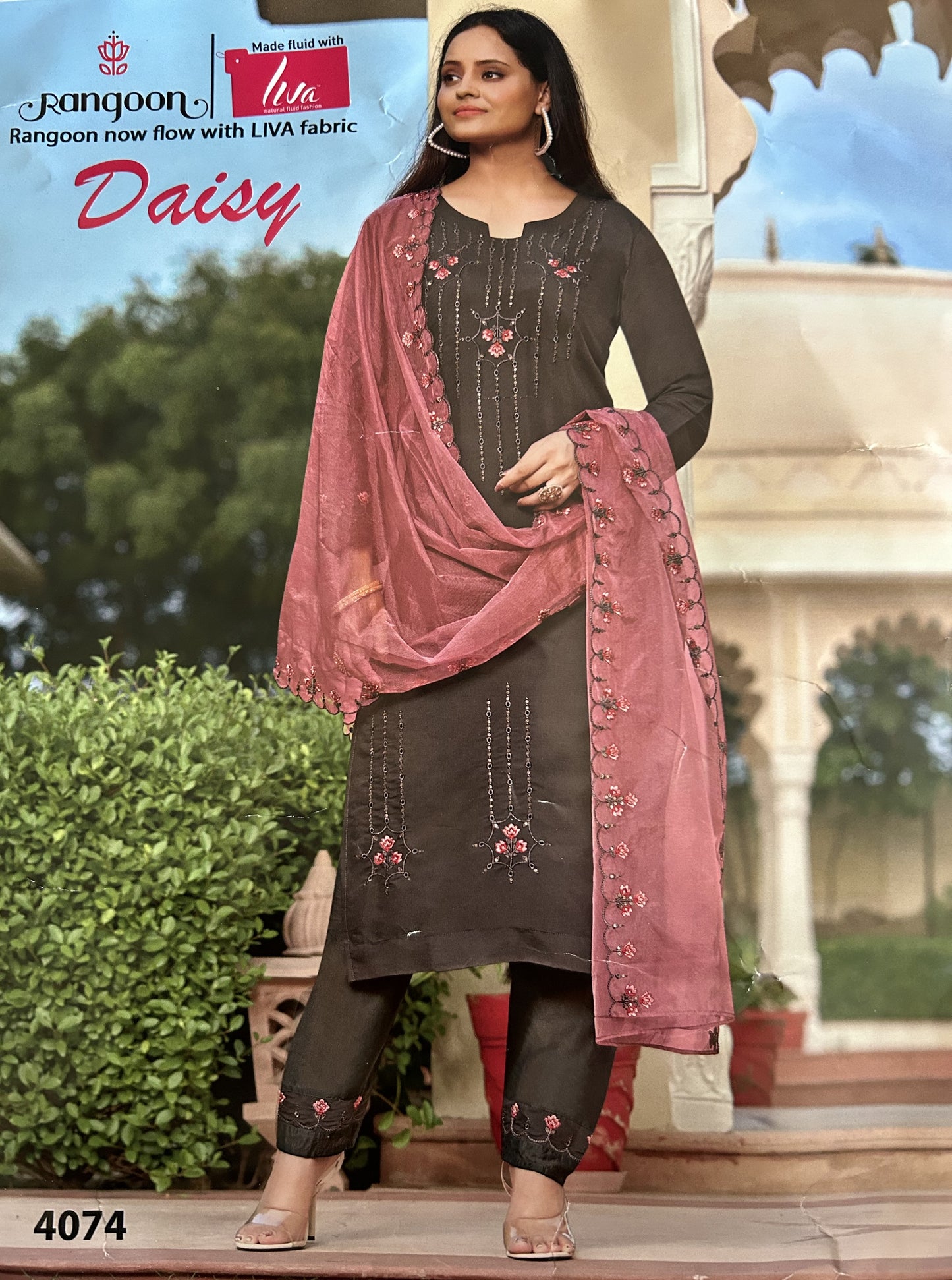 Daisy kurta set with organza dupatta