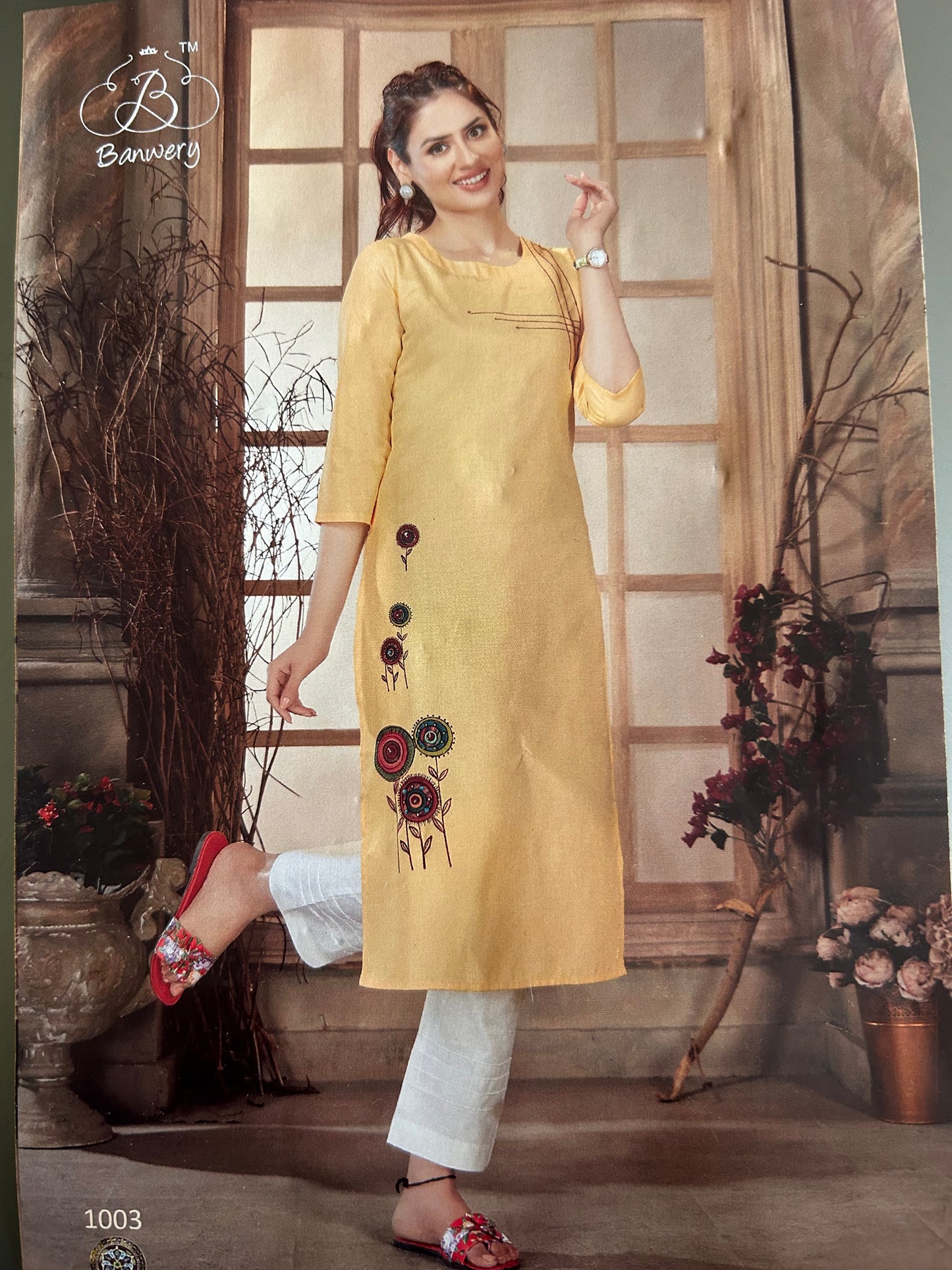 Banwery Digital print thread embroidered kurta without pants