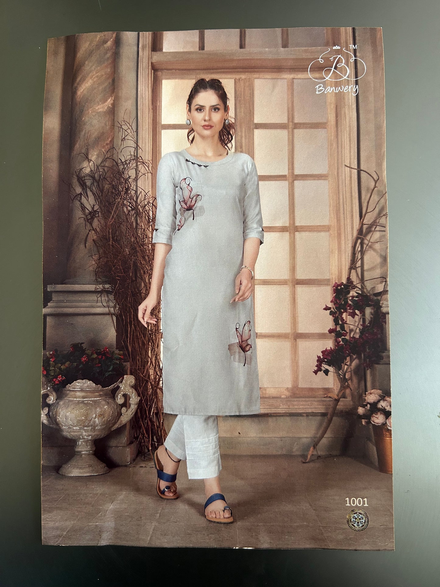 Banwery Digital print thread embroidered kurta without pants