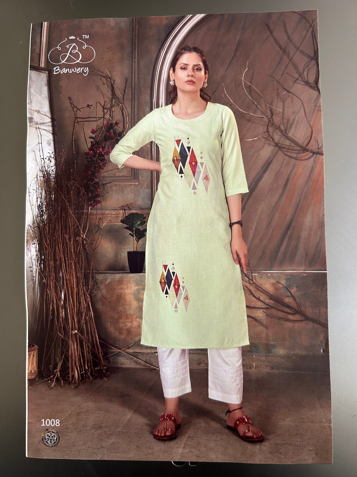 Banwery Digital print thread embroidered kurta without pants