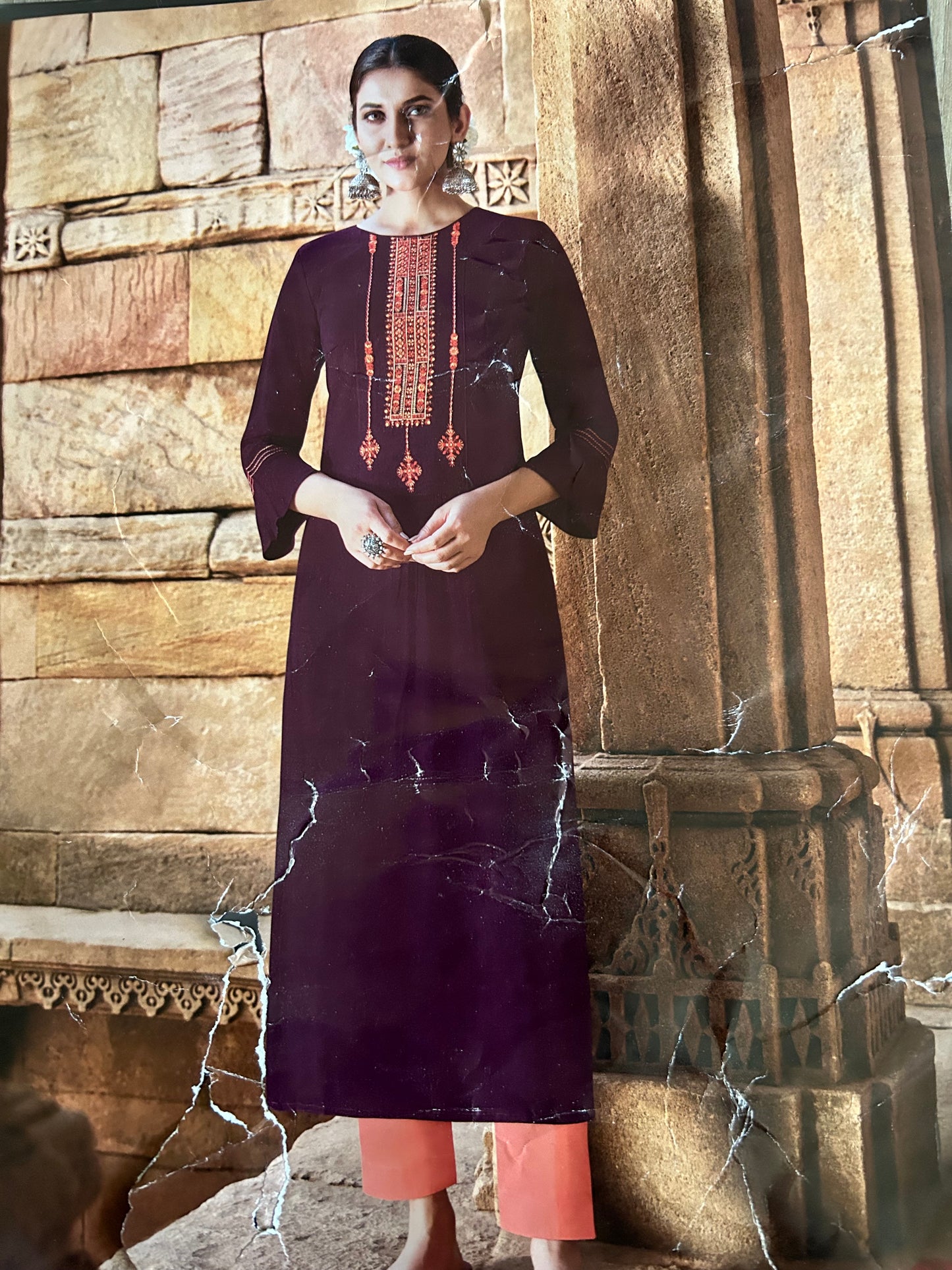 Light line embroidered kurta without pants